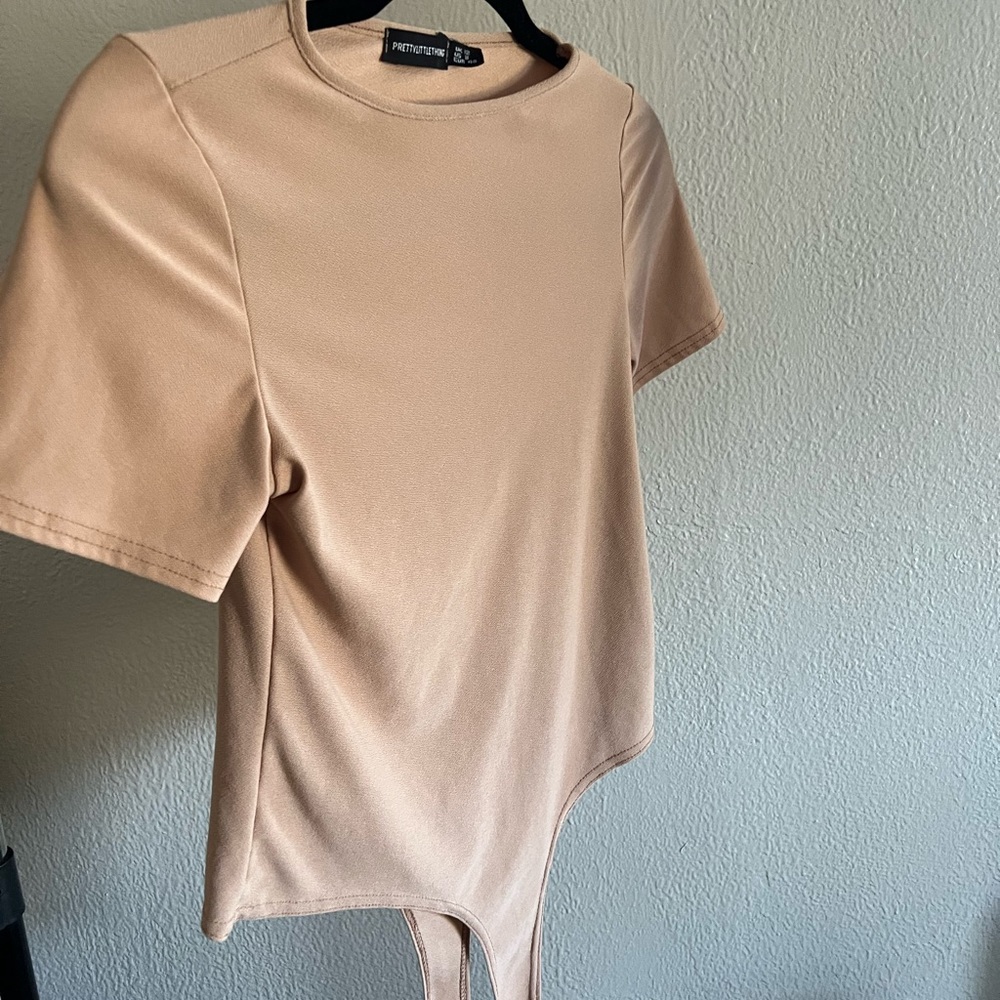 PrettyLittleThing Nude Bodysuit (size:US8)